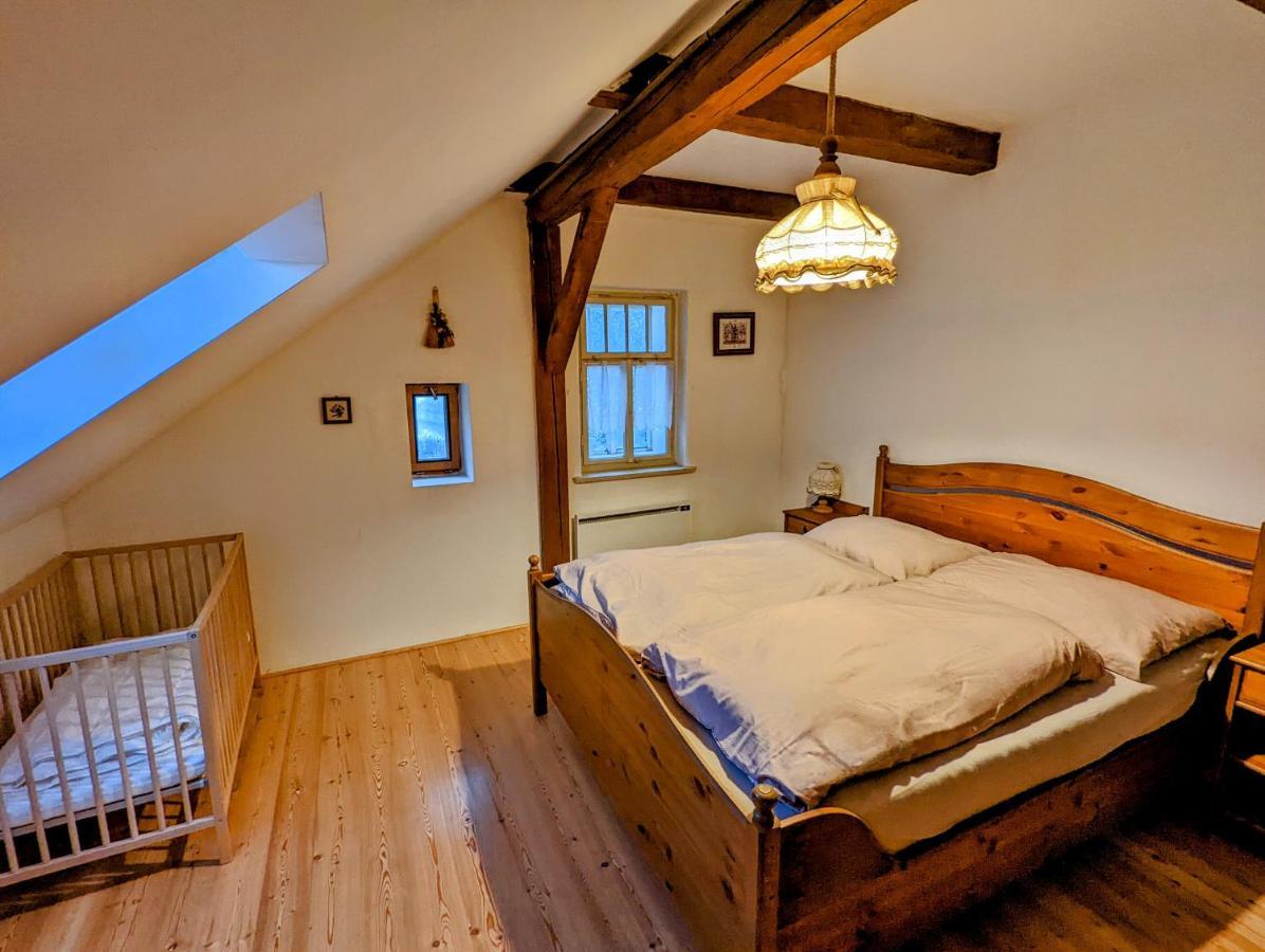 Chalupa kde bejval krám ★ sauna ★ kulečník ★ pinec Vysoké nad Jizerou Esterno foto